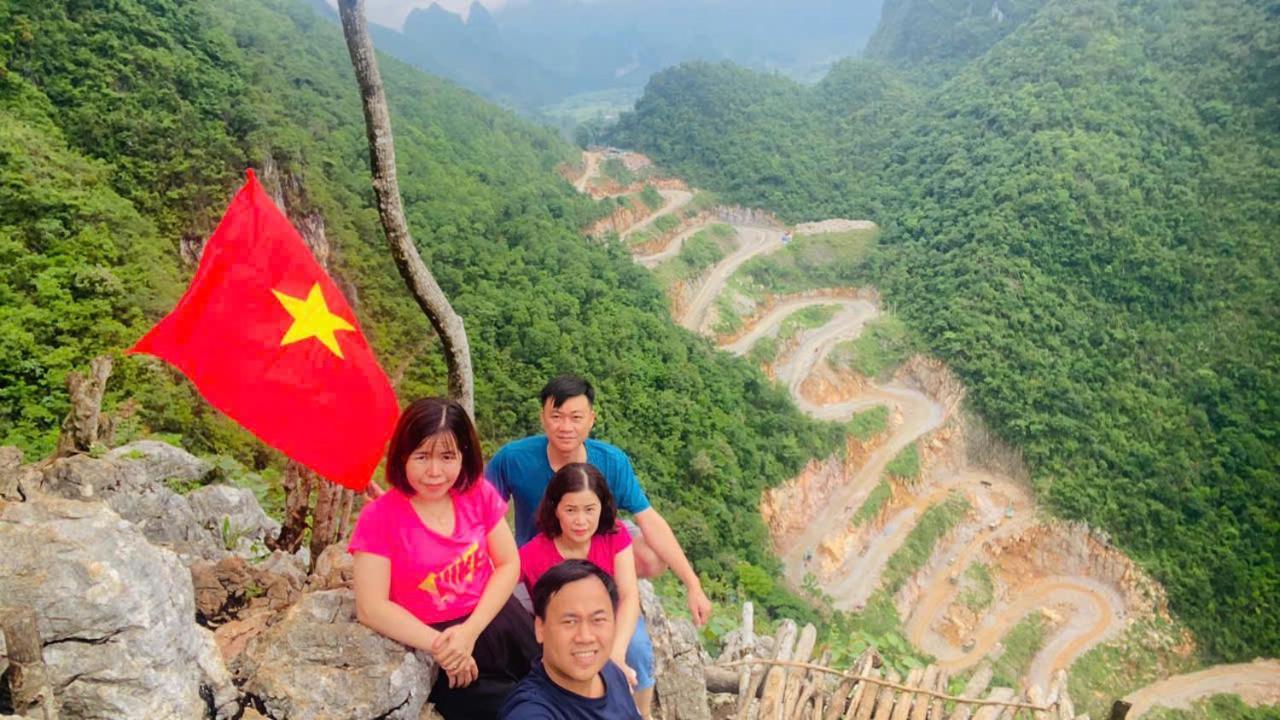 Khach San Viet Hoang - Thi Tran Bao Lac Buitenkant foto